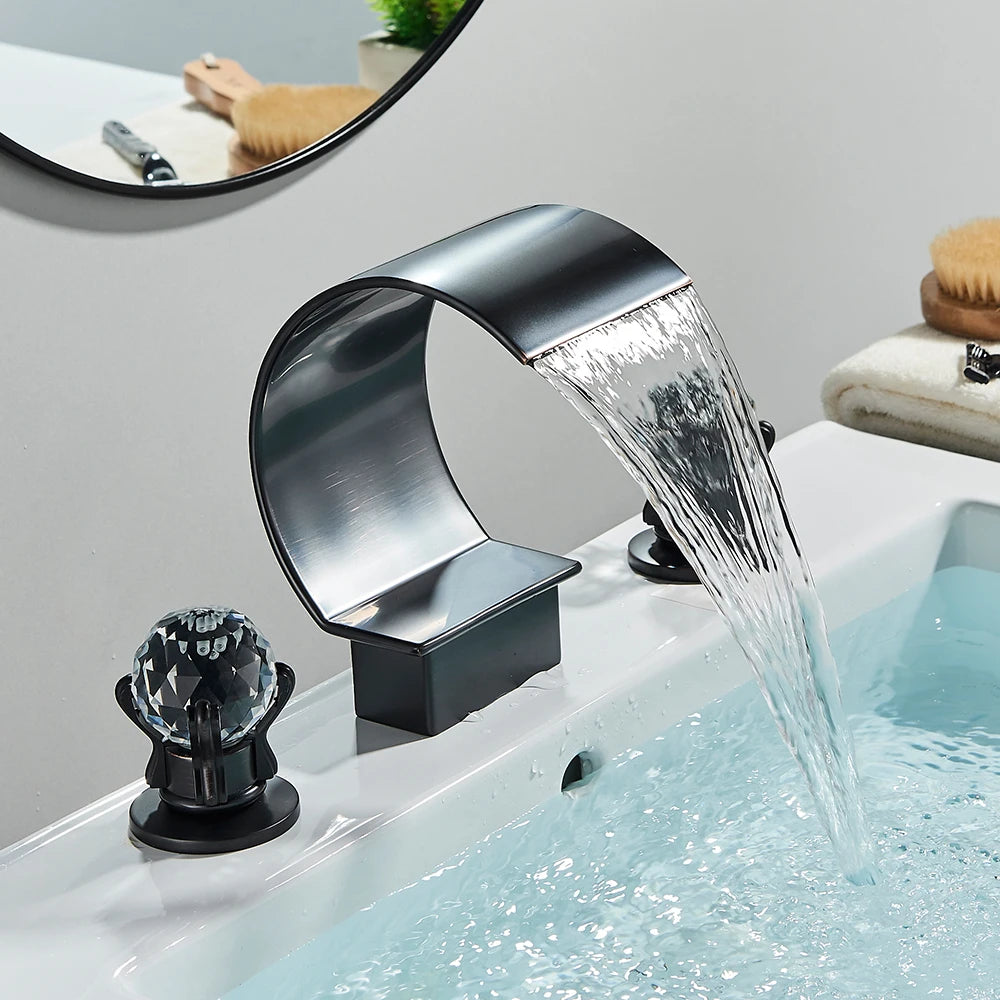 Golden Waterfall Basin Faucet